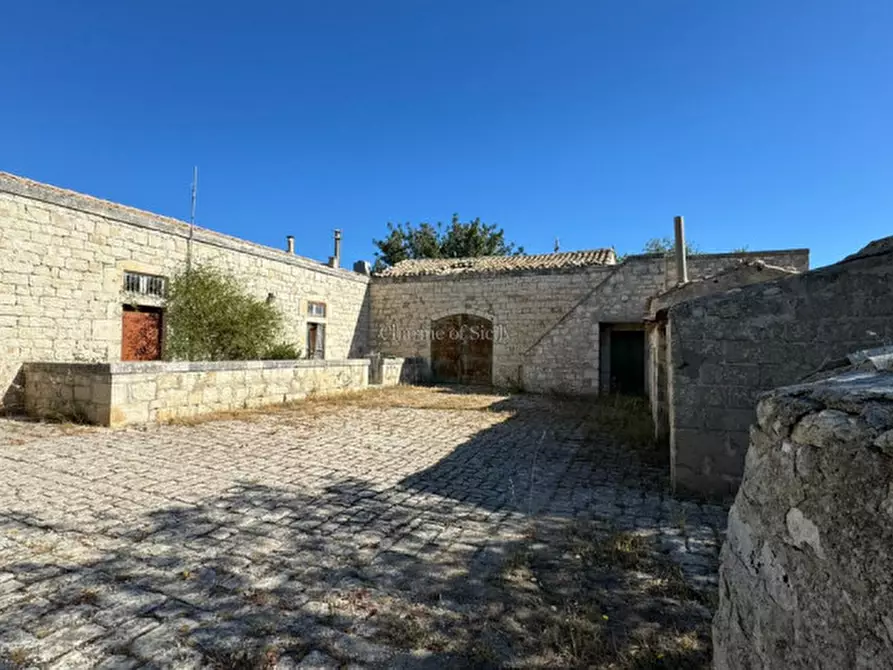 Immagine 22 di Casa indipendente in vendita  in C.DA MARGIONE a Modica