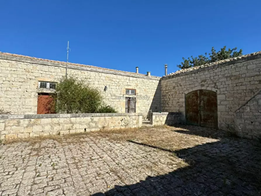 Immagine 25 di Casa indipendente in vendita  in C.DA MARGIONE a Modica