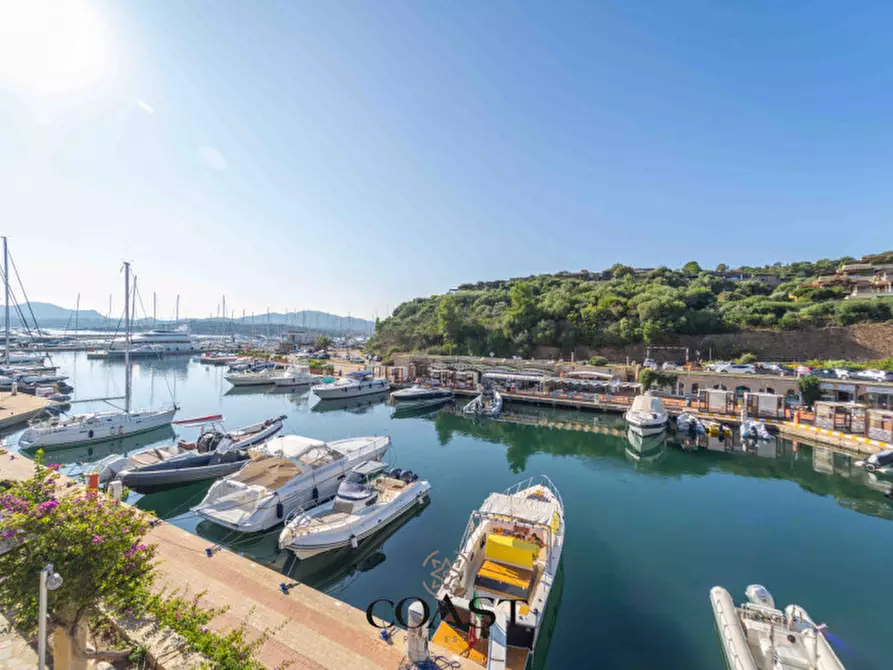 Immagine 31 di Appartamento in vendita  a Olbia