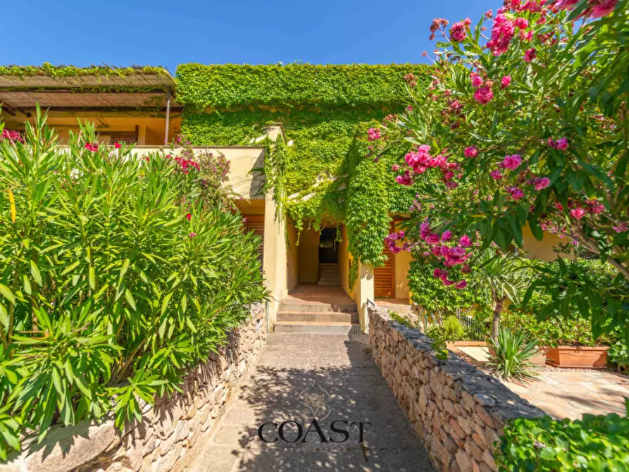 Immagine 38 di Attico in vendita  in Via Portisco snc a Olbia