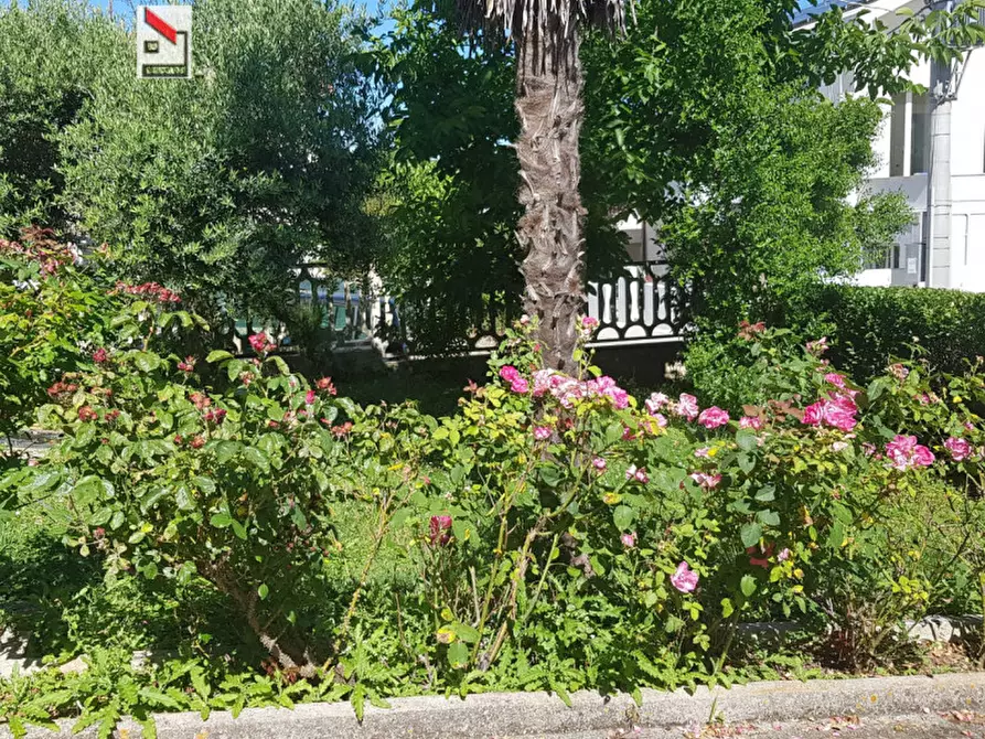 Immagine 15 di Appartamento in vendita  in Strada Comunale Vallone a Senigallia