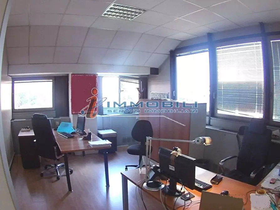 Immagine 16 di Ufficio in affitto  in VIA CECHOV ANTONIO a Milano