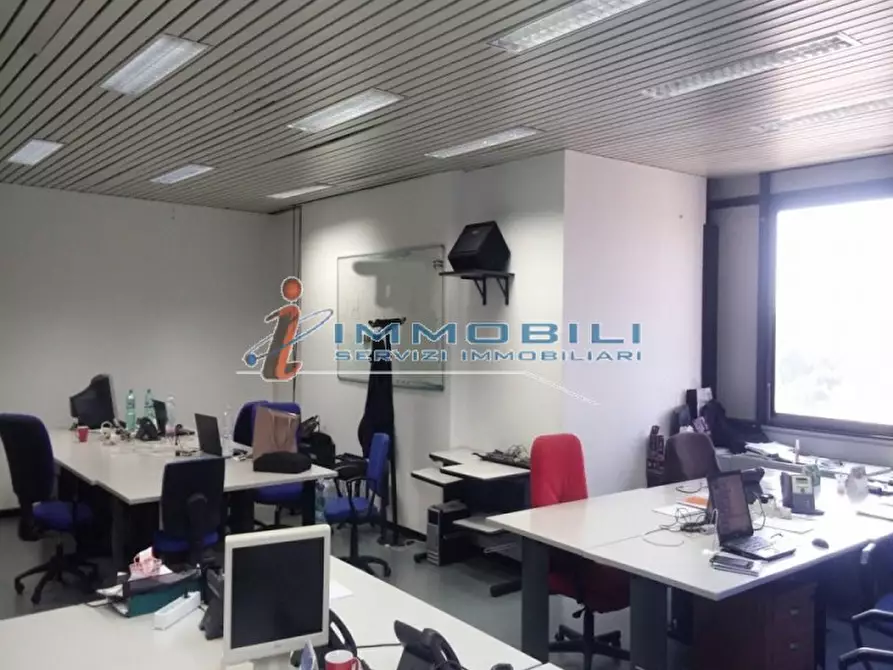 Immagine 22 di Ufficio in affitto  in VIA CECHOV ANTONIO a Milano