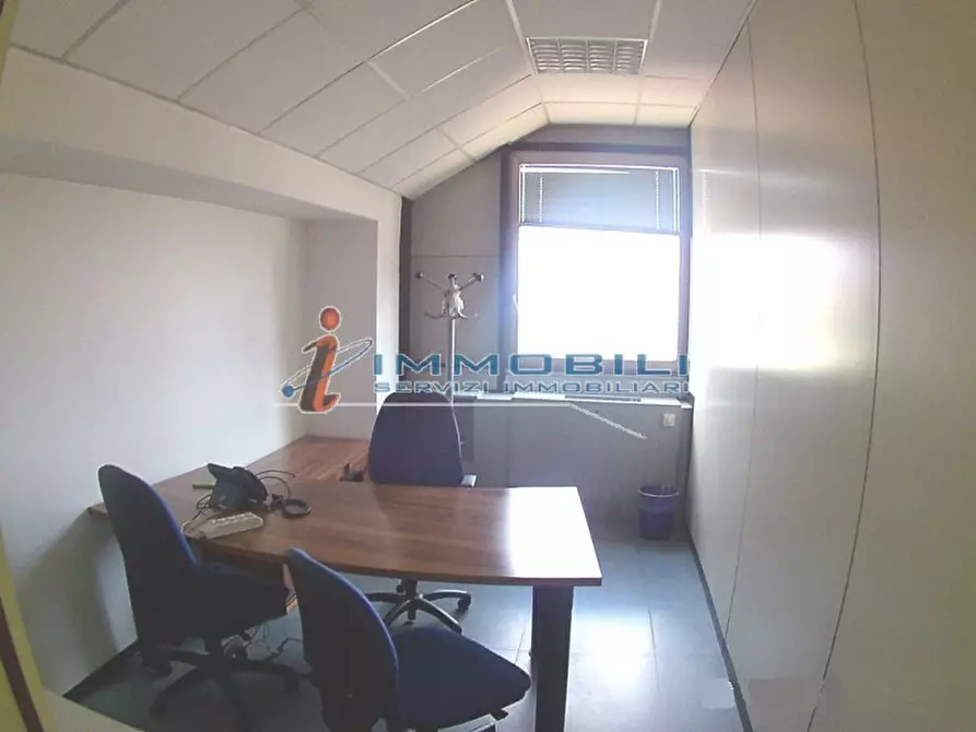 Immagine 8 di Ufficio in affitto  in VIA CECHOV ANTONIO a Milano