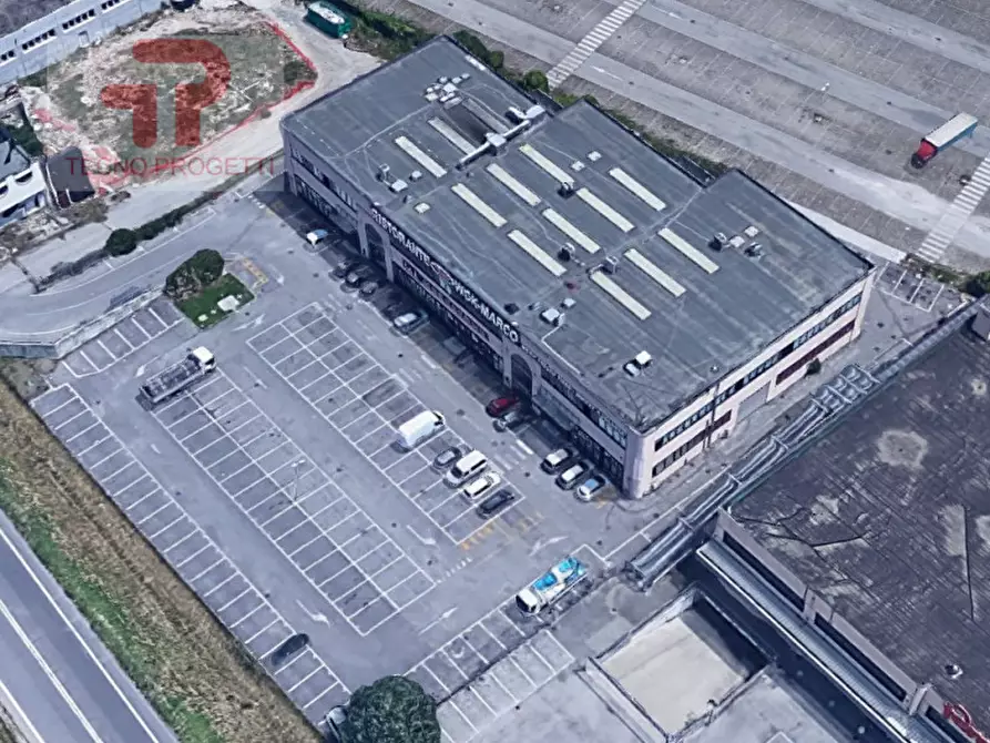 Immagine 2 di Capannone industriale in affitto  in Strada Battaglia SS16 a Due Carrare