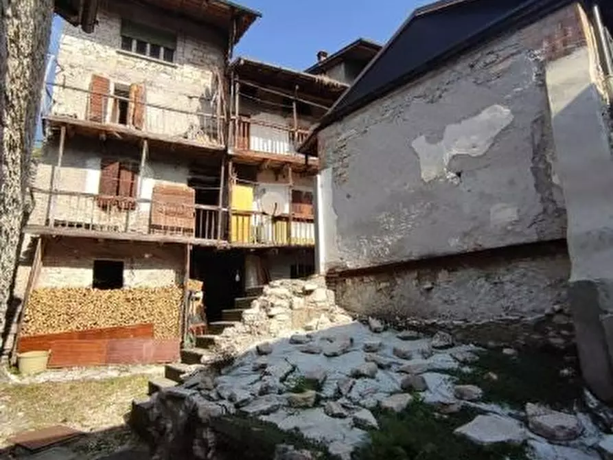 Immagine 1 di Casa indipendente in vendita  in Via Roma a Arsie'