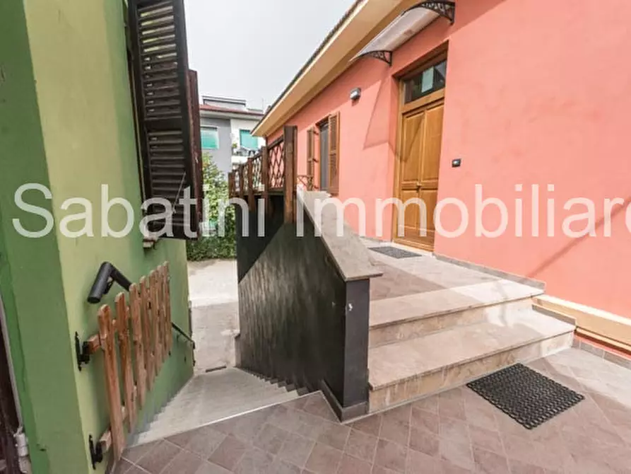 Immagine 35 di Casa indipendente in vendita  in Via del Santuario, 154 a Pescara