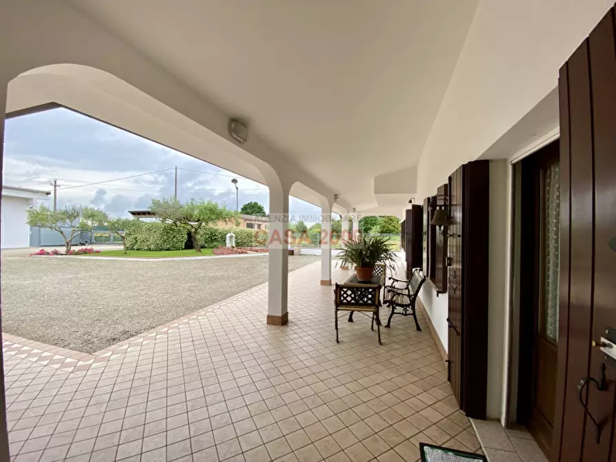 Immagine 38 di Agriturismo in vendita  a Villa Del Conte