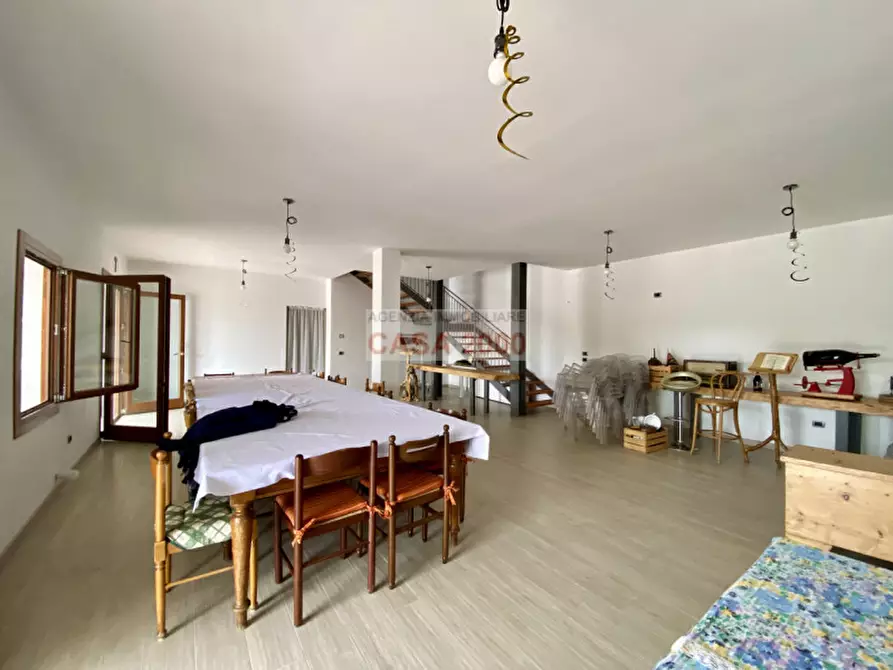 Immagine 53 di Agriturismo in vendita  a Villa Del Conte