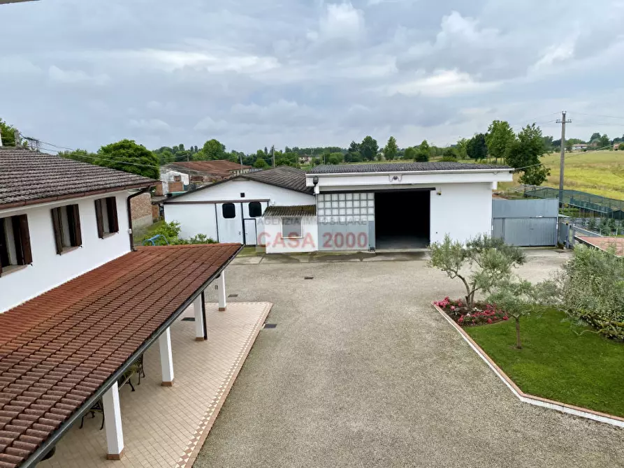 Immagine 63 di Agriturismo in vendita  a Villa Del Conte