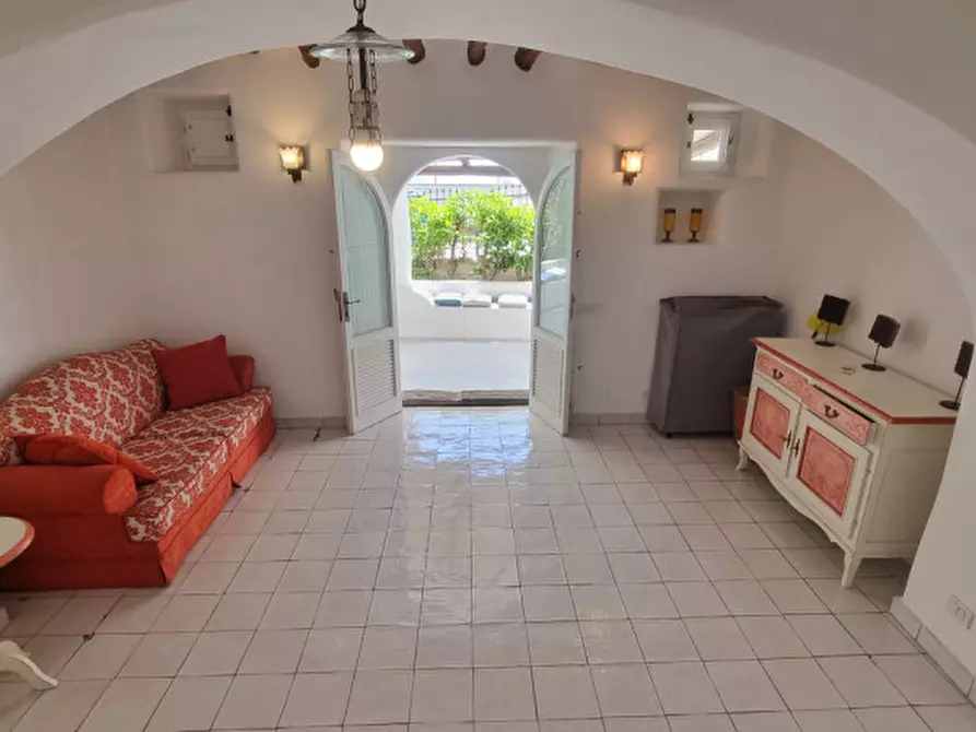 Immagine 12 di Villa in vendita  in Via Rotabile a Milazzo