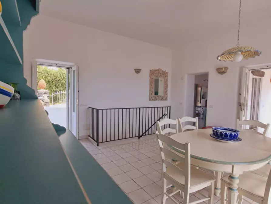 Immagine 15 di Villa in vendita  in Via Rotabile a Milazzo