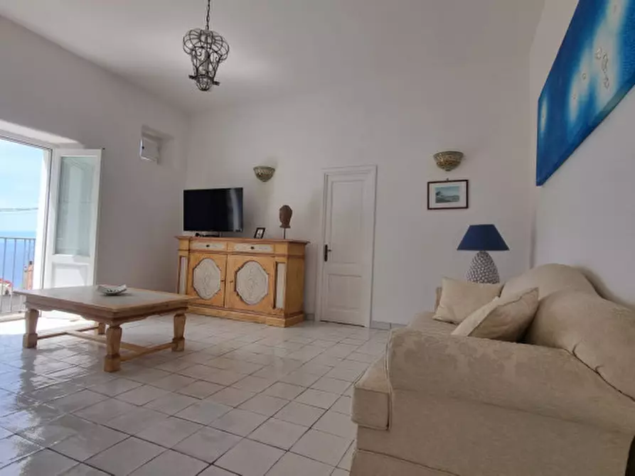 Immagine 24 di Villa in vendita  in Via Rotabile a Milazzo