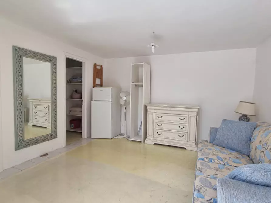Immagine 27 di Villa in vendita  in Via Rotabile a Milazzo