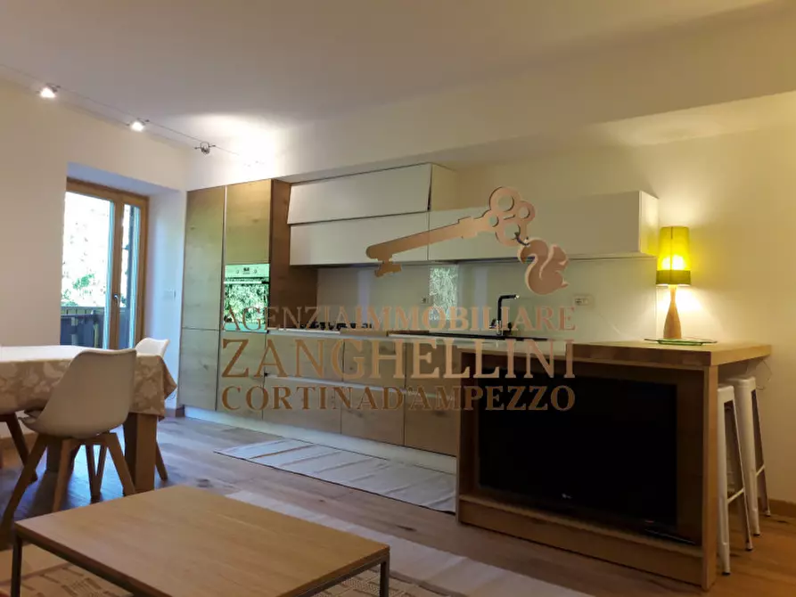 Immagine 1 di Appartamento in affitto  in Via al Lago a San Vito Di Cadore
