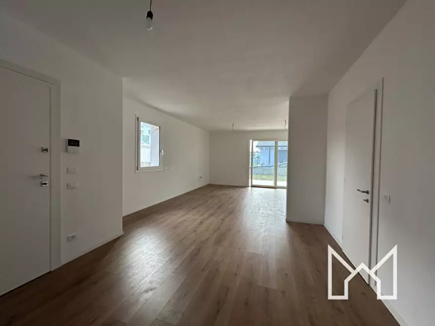 Immagine 6 di Casa bifamiliare in vendita  a Rosà