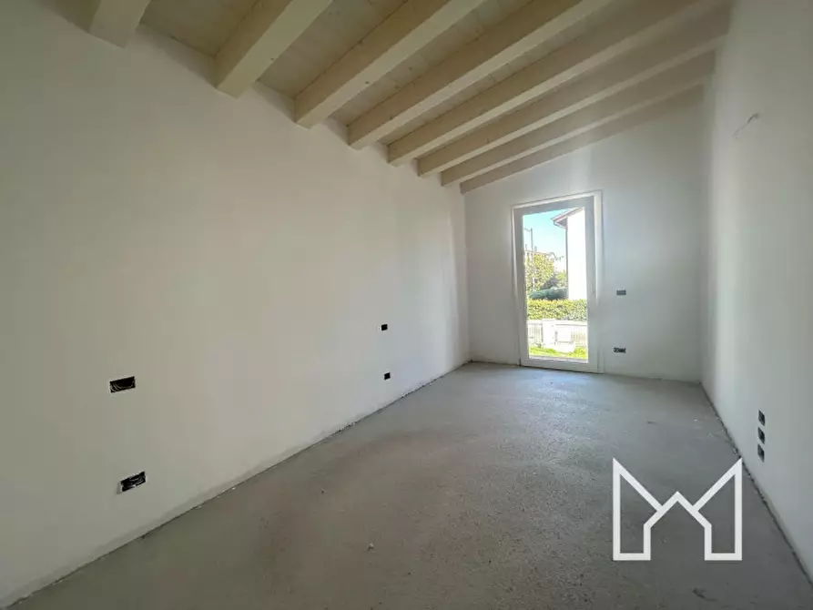 Immagine 12 di Casa bifamiliare in vendita  a Rosà