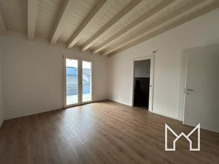 Immagine 13 di Casa bifamiliare in vendita  a Rosà