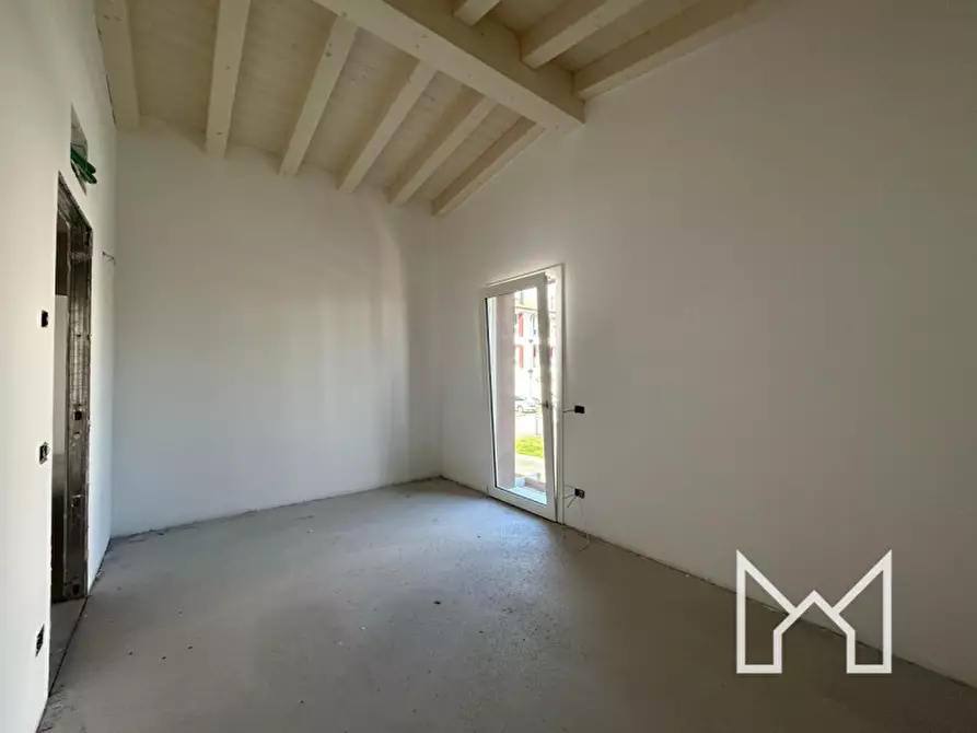 Immagine 13 di Casa bifamiliare in vendita  a Rosà