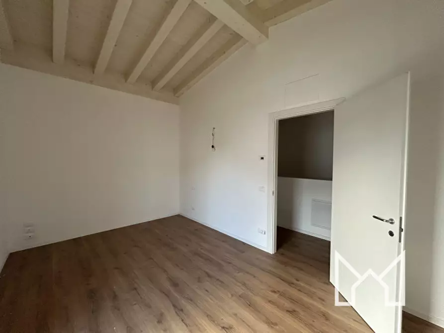 Immagine 19 di Casa bifamiliare in vendita  a Rosà