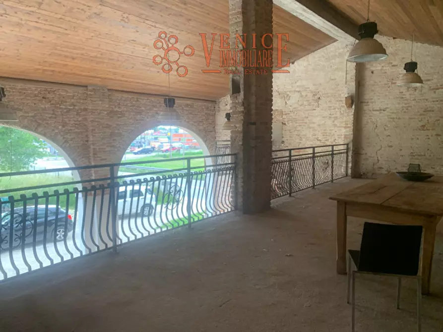 Immagine 2 di Rustico / casale in vendita  a Piazzola Sul Brenta