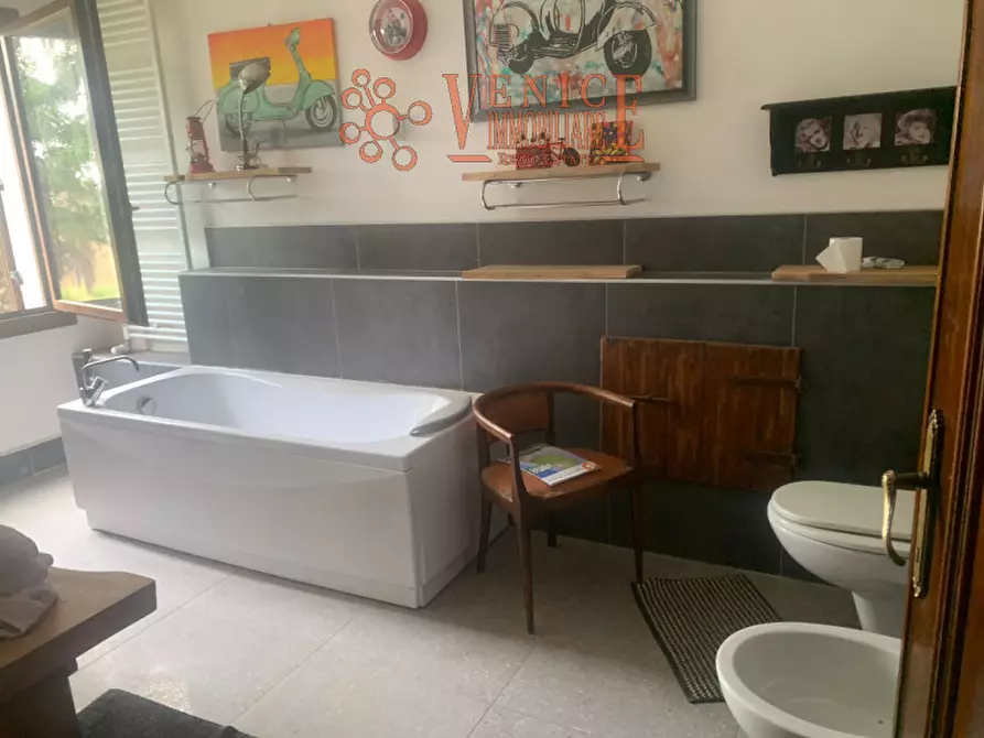 Immagine 10 di Rustico / casale in vendita  a Piazzola Sul Brenta