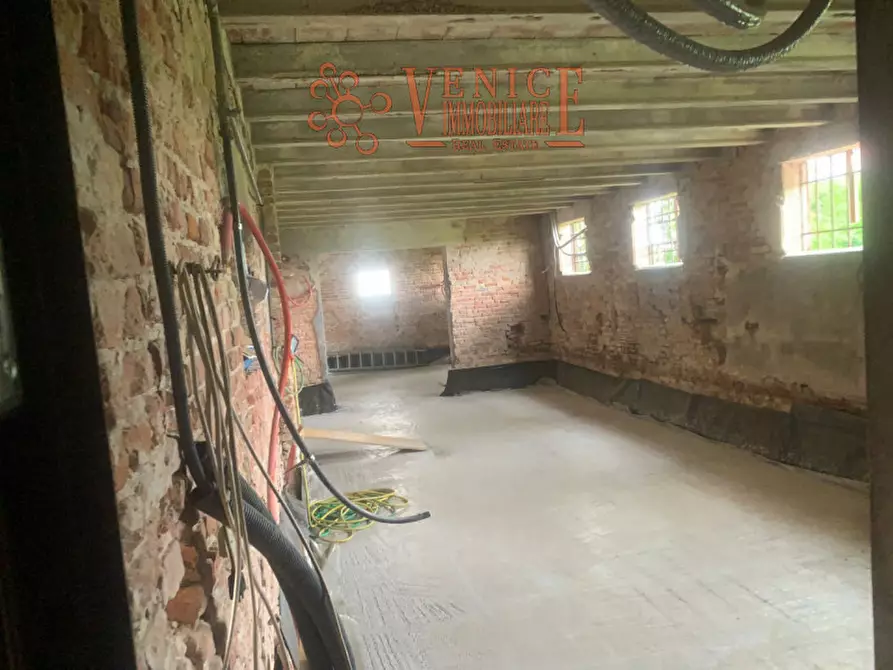 Immagine 15 di Rustico / casale in vendita  a Piazzola Sul Brenta