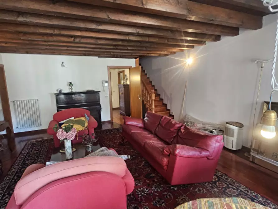 Immagine 22 di Palazzo in vendita  in riviera Mugnai a Padova