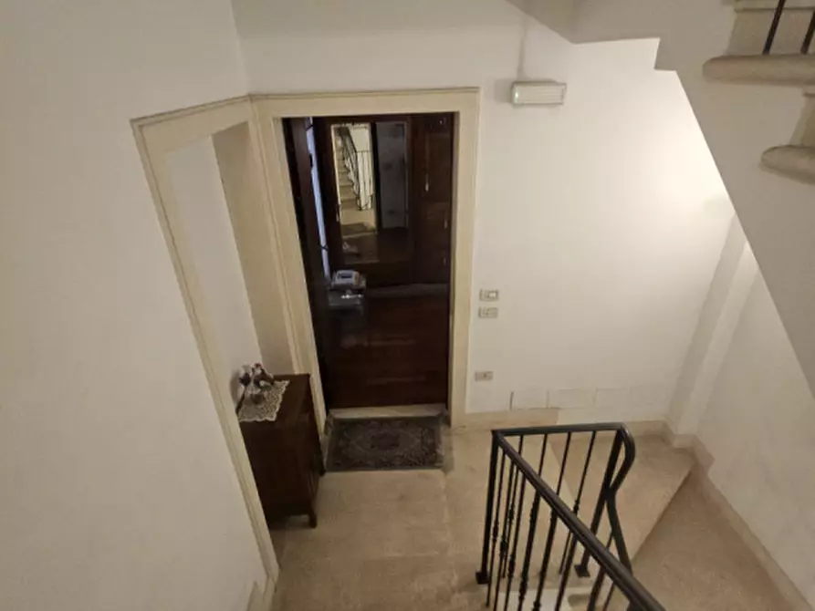 Immagine 28 di Palazzo in vendita  in riviera Mugnai a Padova