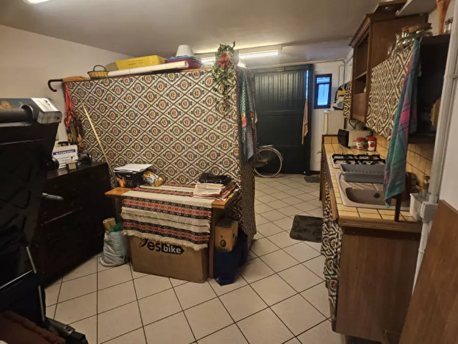 Immagine 49 di Palazzo in vendita  in riviera Mugnai a Padova