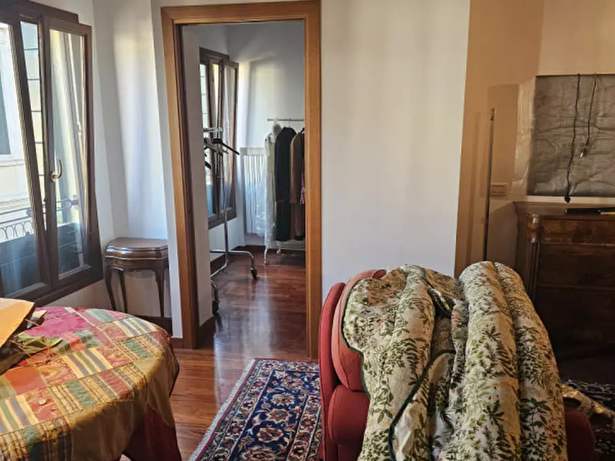 Immagine 63 di Palazzo in vendita  in riviera Mugnai a Padova