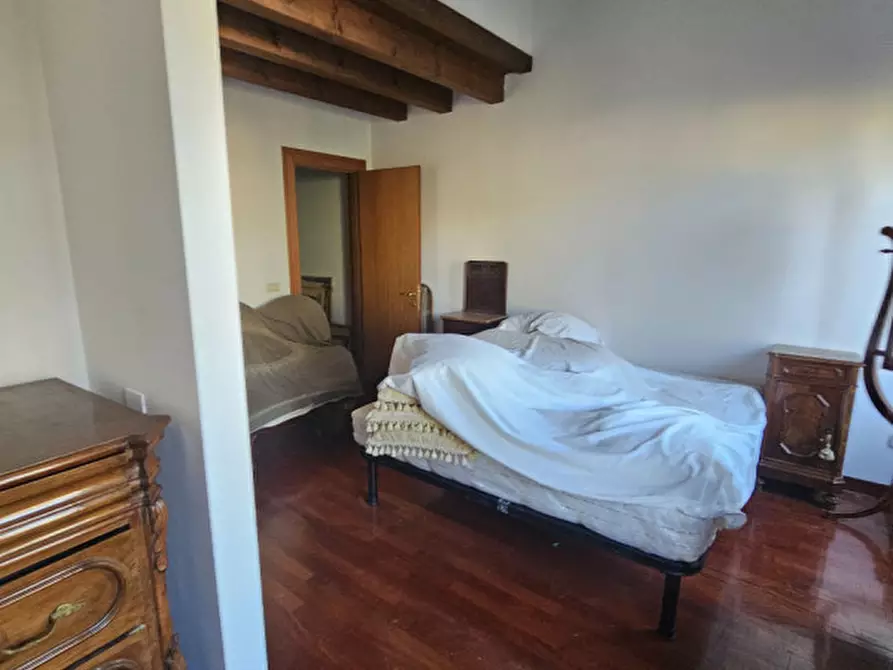 Immagine 67 di Palazzo in vendita  in riviera Mugnai a Padova