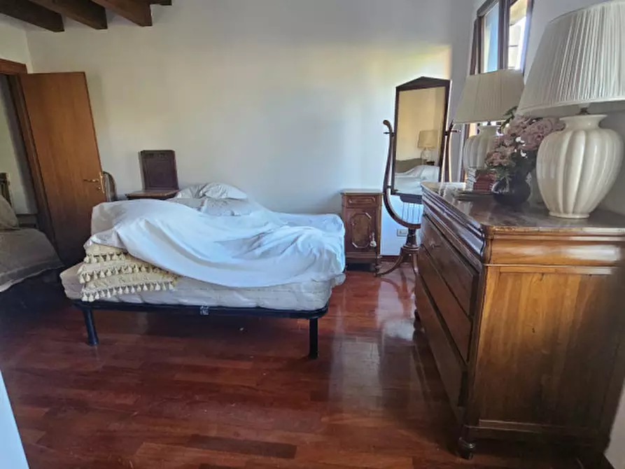 Immagine 68 di Palazzo in vendita  in riviera Mugnai a Padova