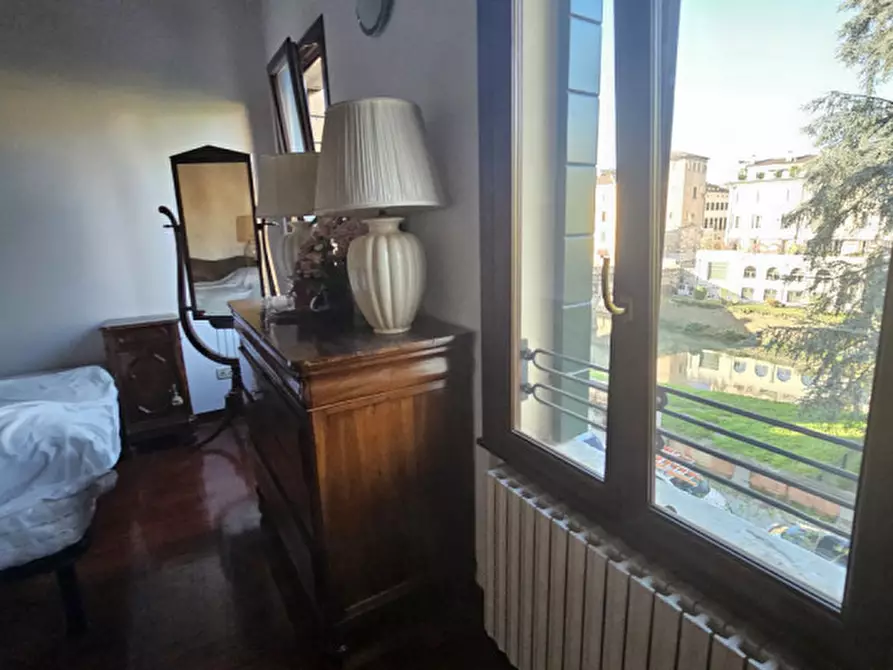 Immagine 69 di Palazzo in vendita  in riviera Mugnai a Padova