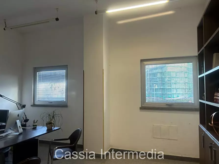 Immagine 12 di Negozio in affitto  in Via Petrarca snc a Civita Castellana