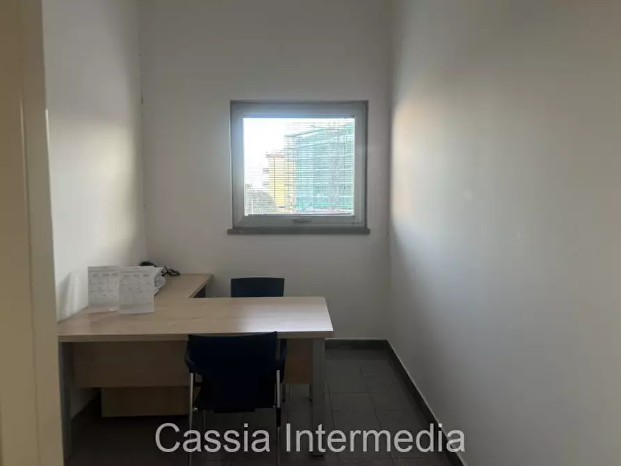 Immagine 19 di Negozio in affitto  in Via Petrarca snc a Civita Castellana