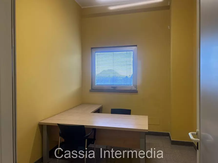 Immagine 20 di Negozio in affitto  in Via Petrarca snc a Civita Castellana