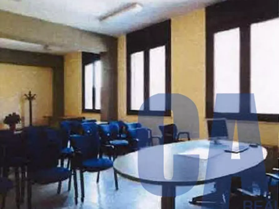 Immagine 4 di Palazzo in vendita  in VIA EMILIA a Codogno