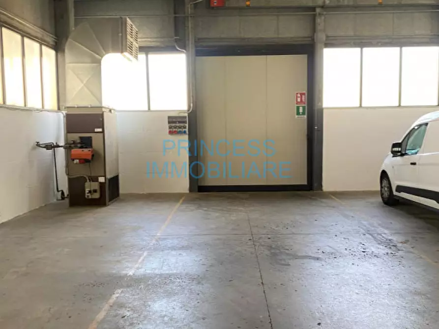 Immagine 3 di Capannone industriale in affitto  a Breganze