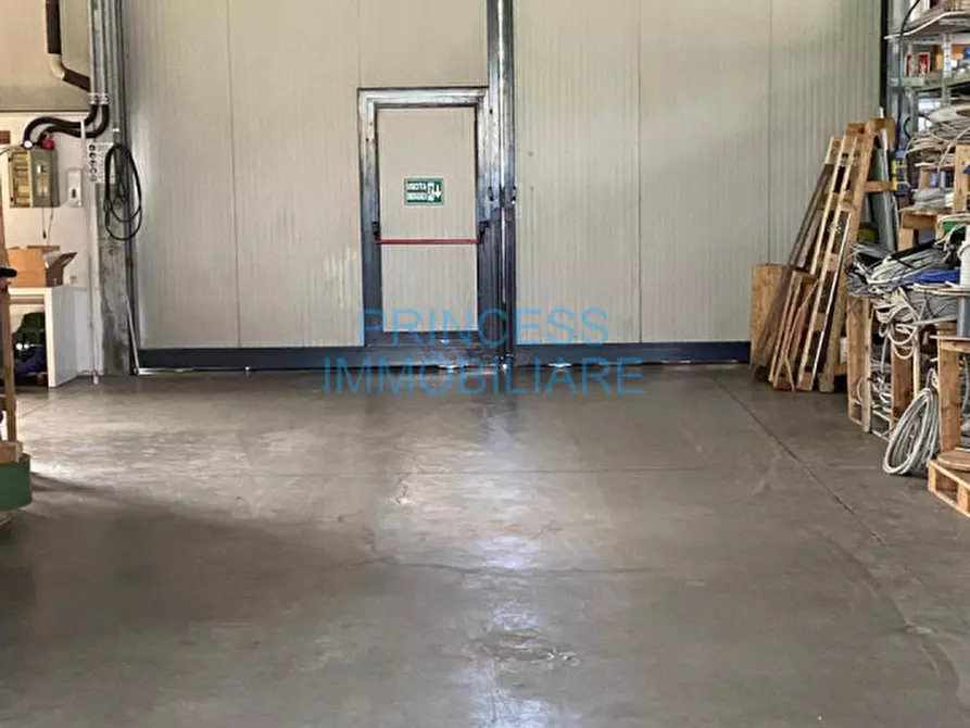 Immagine 5 di Capannone industriale in affitto  a Breganze