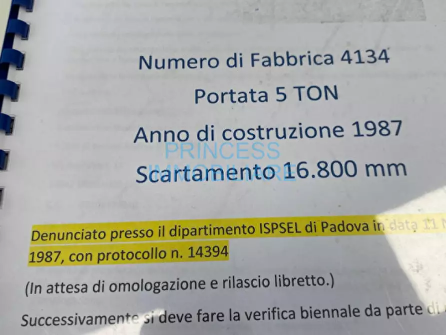 Immagine 11 di Capannone industriale in affitto  a Breganze