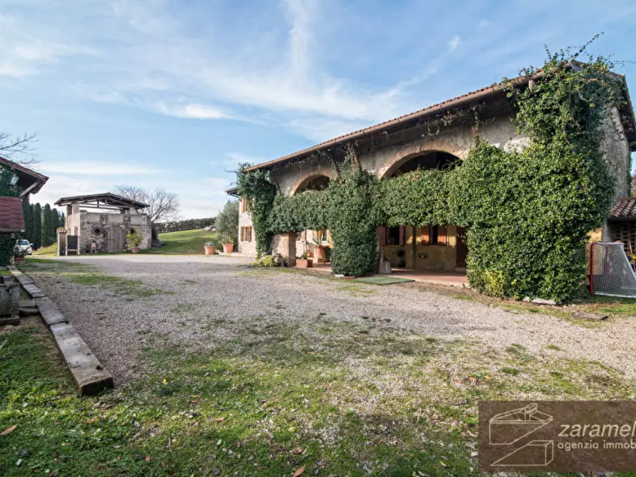 Immagine 1 di Rustico / casale in vendita  in via monte cereo a Rovolon