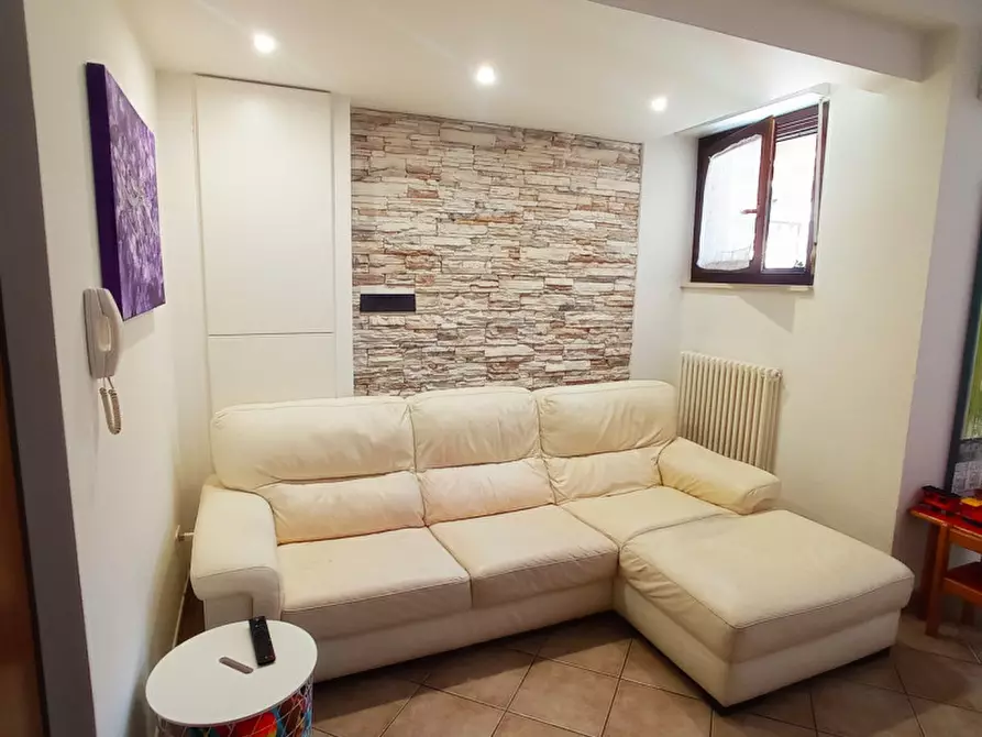 Immagine 1 di Appartamento in vendita  in via del Tesoro a Ancona