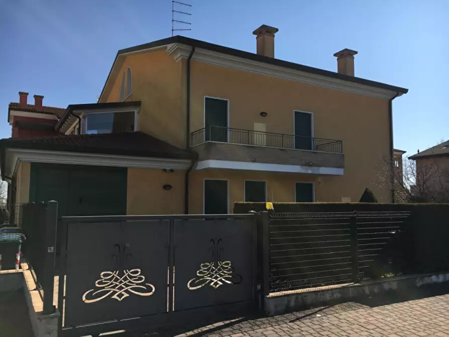 Immagine 16 di Appartamento in vendita  a Campolongo Maggiore