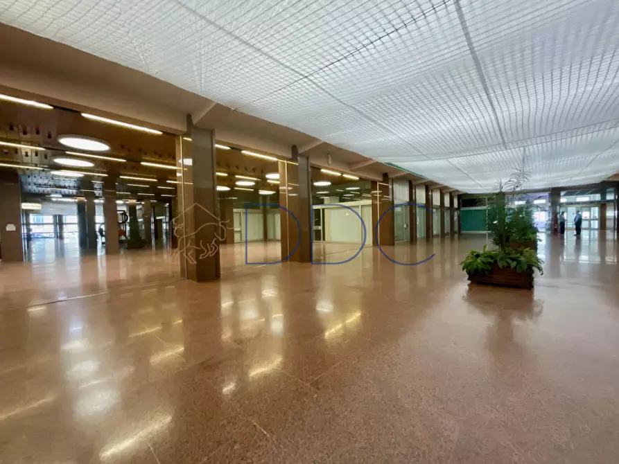 Immagine 16 di Appartamento in affitto  in via arsenale 27 a Torino