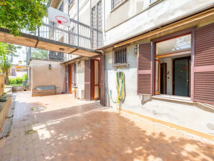 Immagine 2 di Appartamento in vendita  in via ernesto basile 39c a Roma