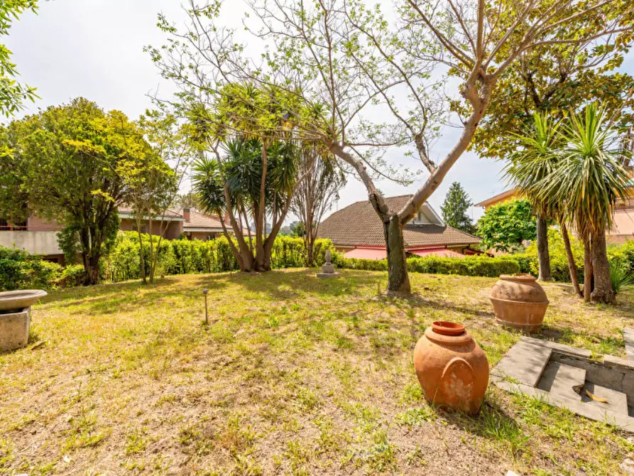 Immagine 4 di Appartamento in vendita  in via ernesto basile 39c a Roma