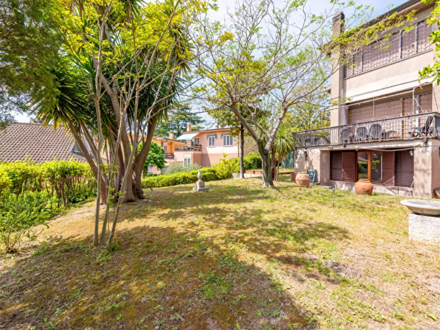 Immagine 6 di Appartamento in vendita  in via ernesto basile 39c a Roma