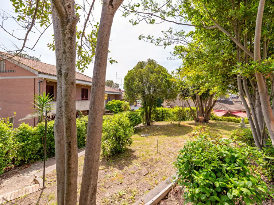 Immagine 10 di Appartamento in vendita  in via ernesto basile 39c a Roma