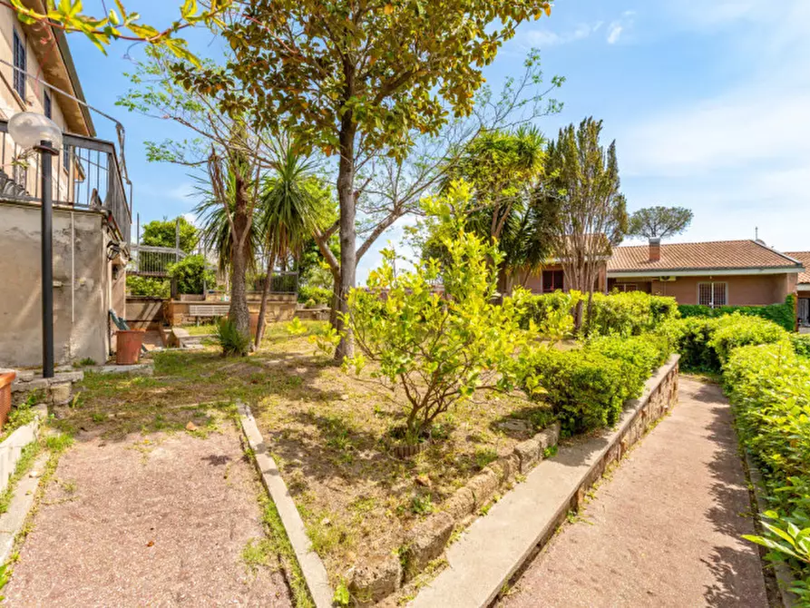 Immagine 12 di Appartamento in vendita  in via ernesto basile 39c a Roma